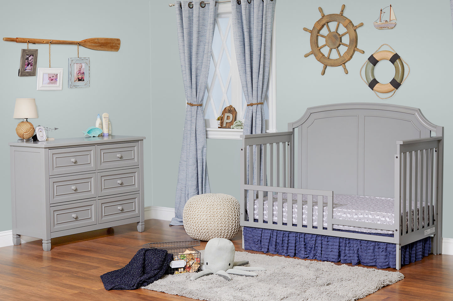 Alice 4-in-1 Convertible Crib Gray