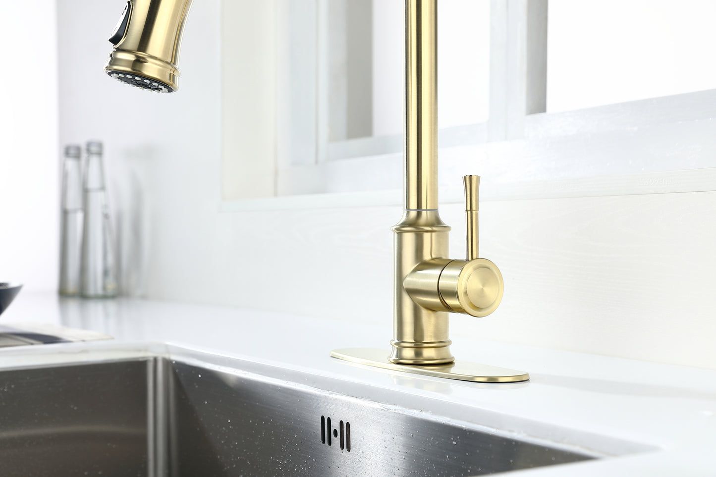 Touch Kitchen Faucet with Pull Down Sprayer