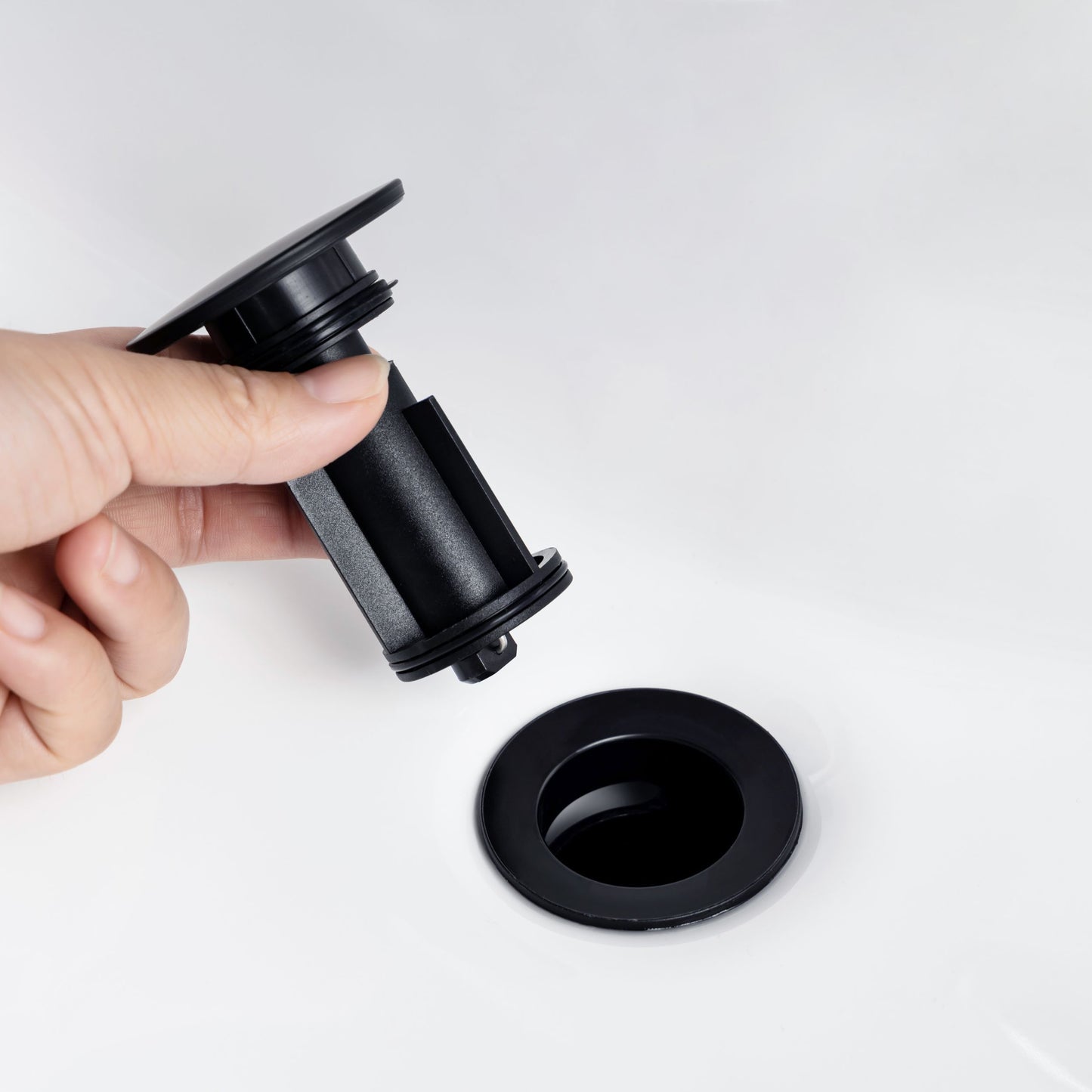 Durable Matte Black Bathroom Faucet Set With Drain Assembly