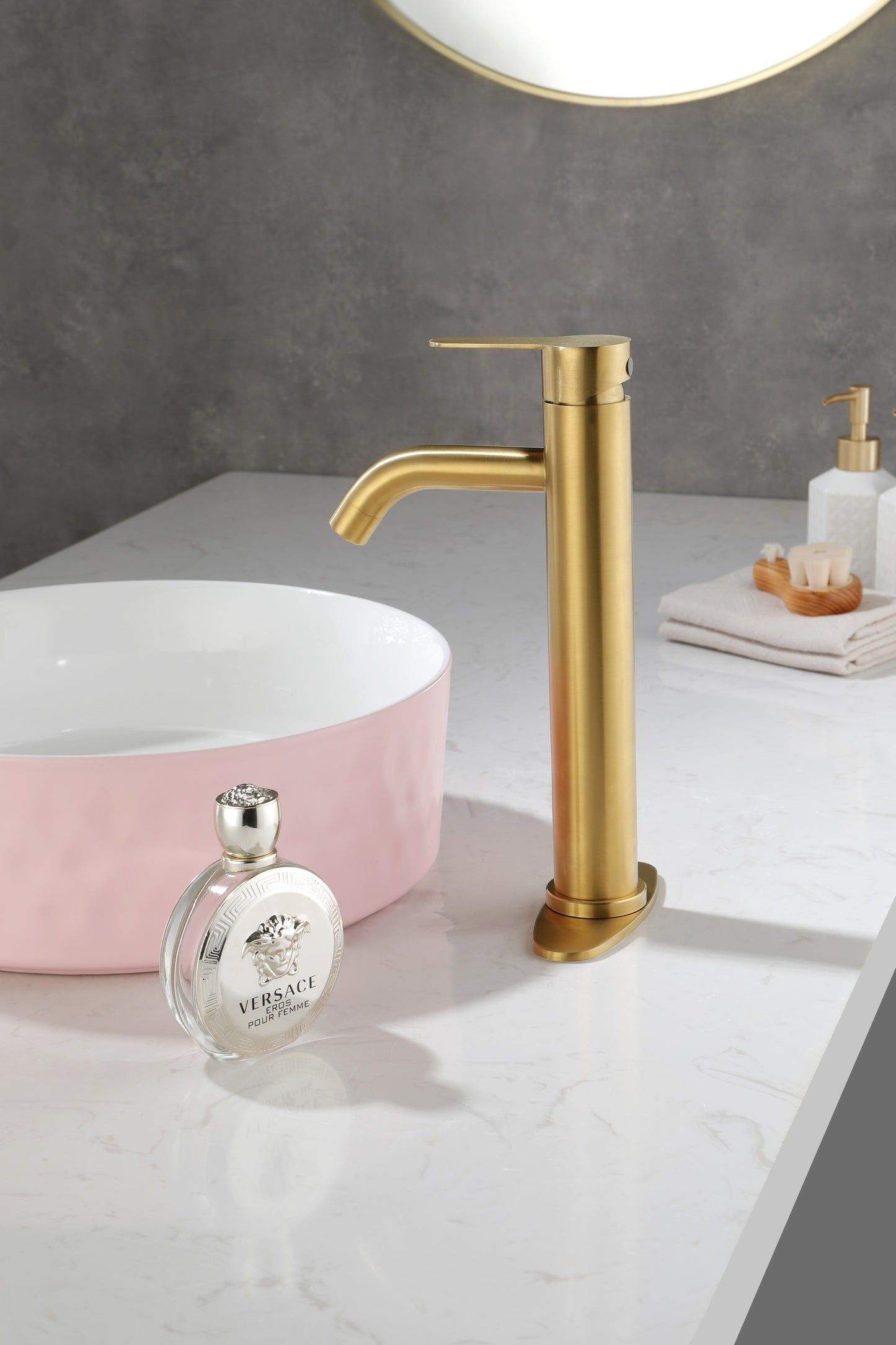 Elegant Gold Stainless Steel Bathroom Sink Faucet for Modern RVs and Vanities