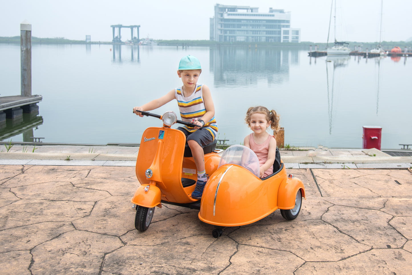 12V LICENSED Vespa Scooter Motorcycle with Side Car for kids, Orange