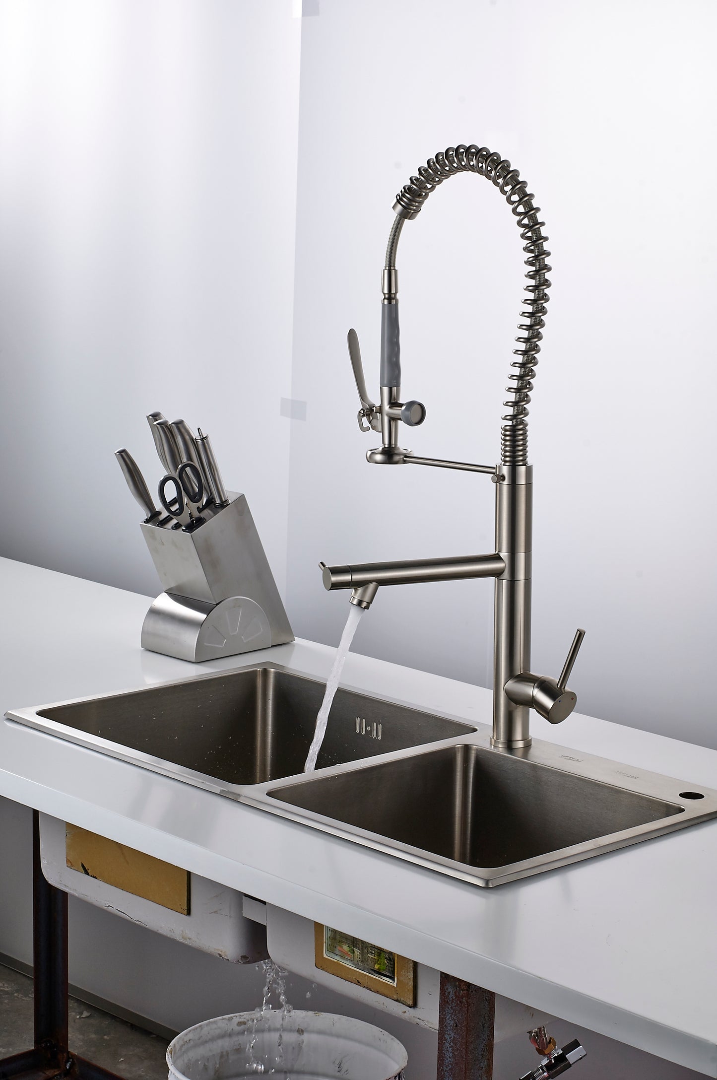 Kitchen Faucet with Pull Down Sprayer Brushed Nickel Stainless Steel Single Handle 
 Kitchen Sink Faucets