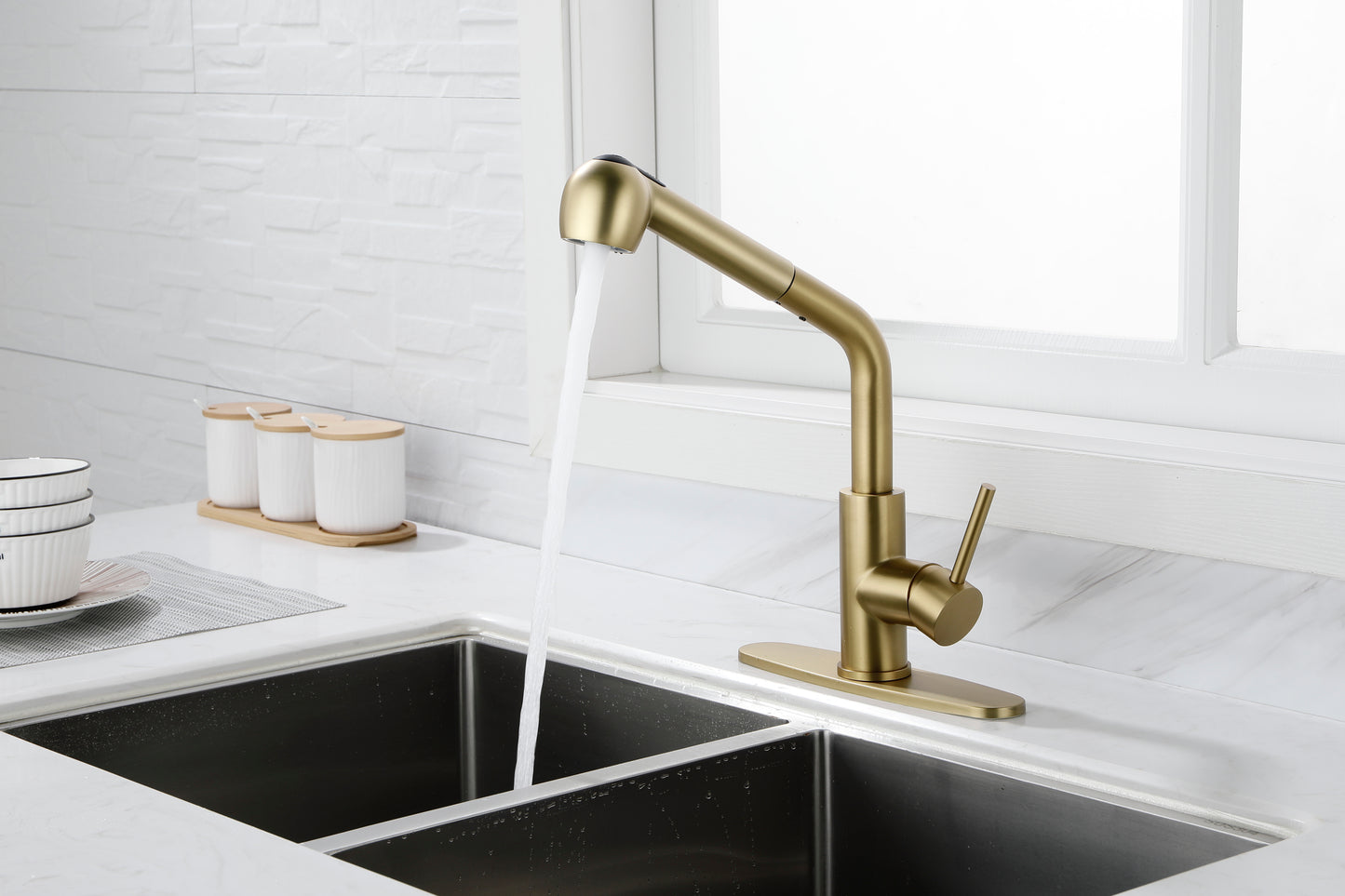 Utility Sink Faucets Single-Handle Pull-Out Laundry Faucet with Dual Spray Function in Stainless Spot Resistant  Gold