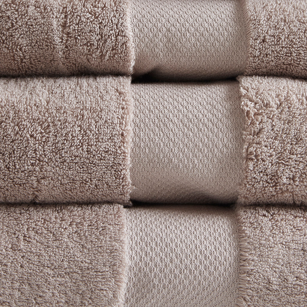 Turkish Cotton Bath Towel Set for a Deluxe Bathing Experience