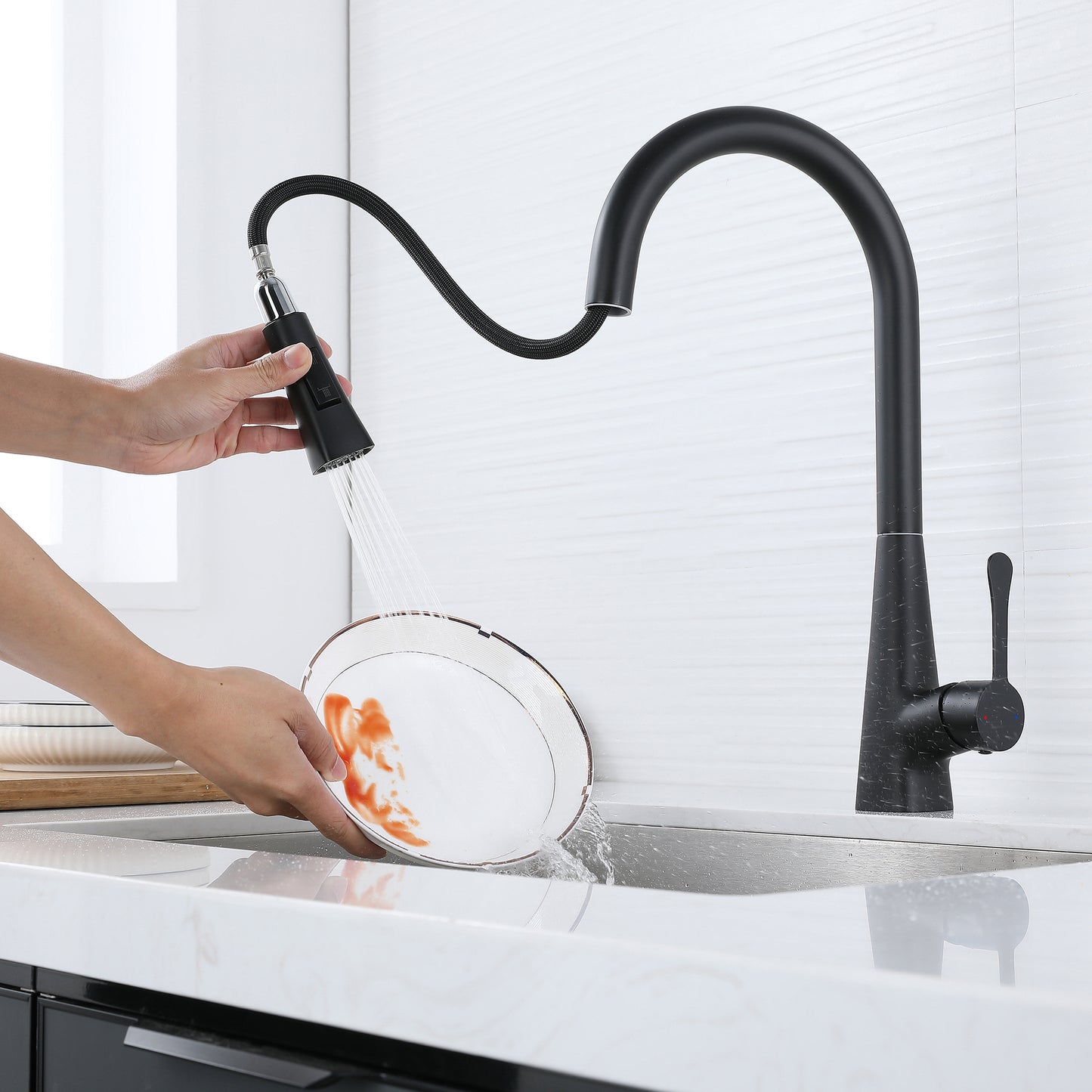 Kitchen Faucet with Pull Down Sprayer Matte Black, High Arc Single Handle Kitchen Sink Faucet , Commercial Modern Stainless Steel Kitchen Faucets