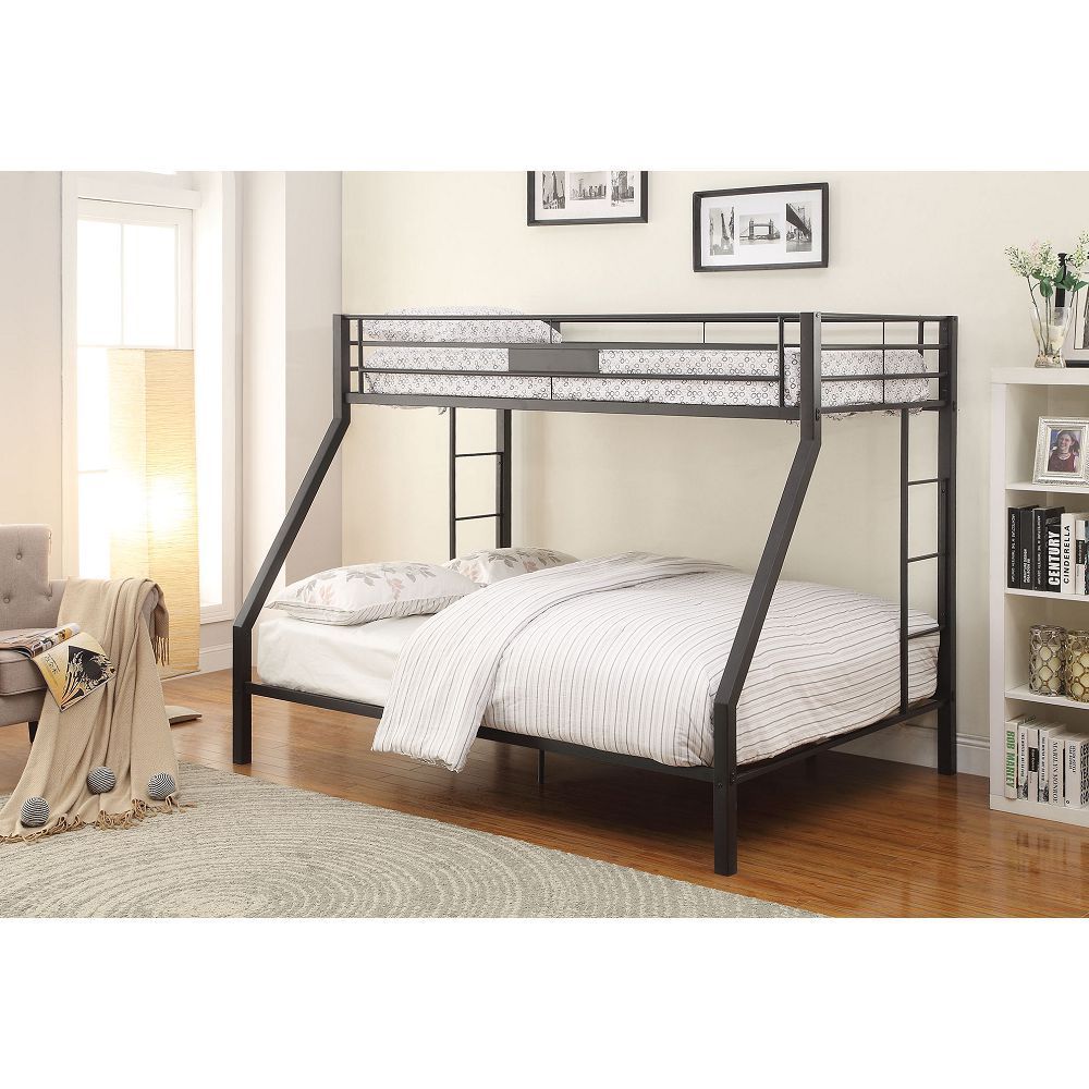 Sandy Black Metal Bunk Bed with Twin XL/Queen Size Configuration