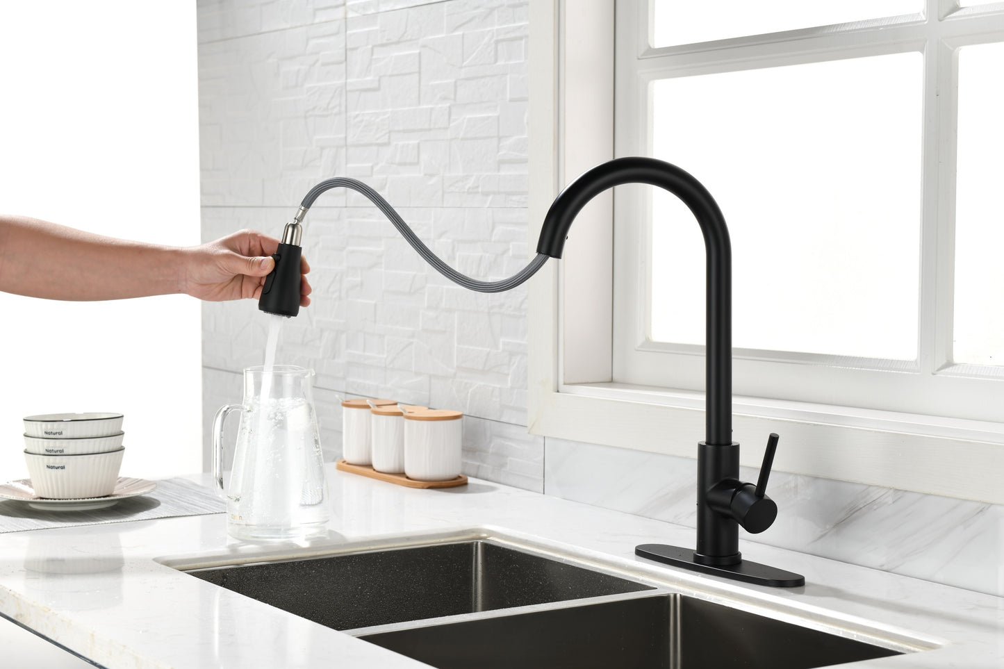 Kitchen Faucet with Pull Out Spraye