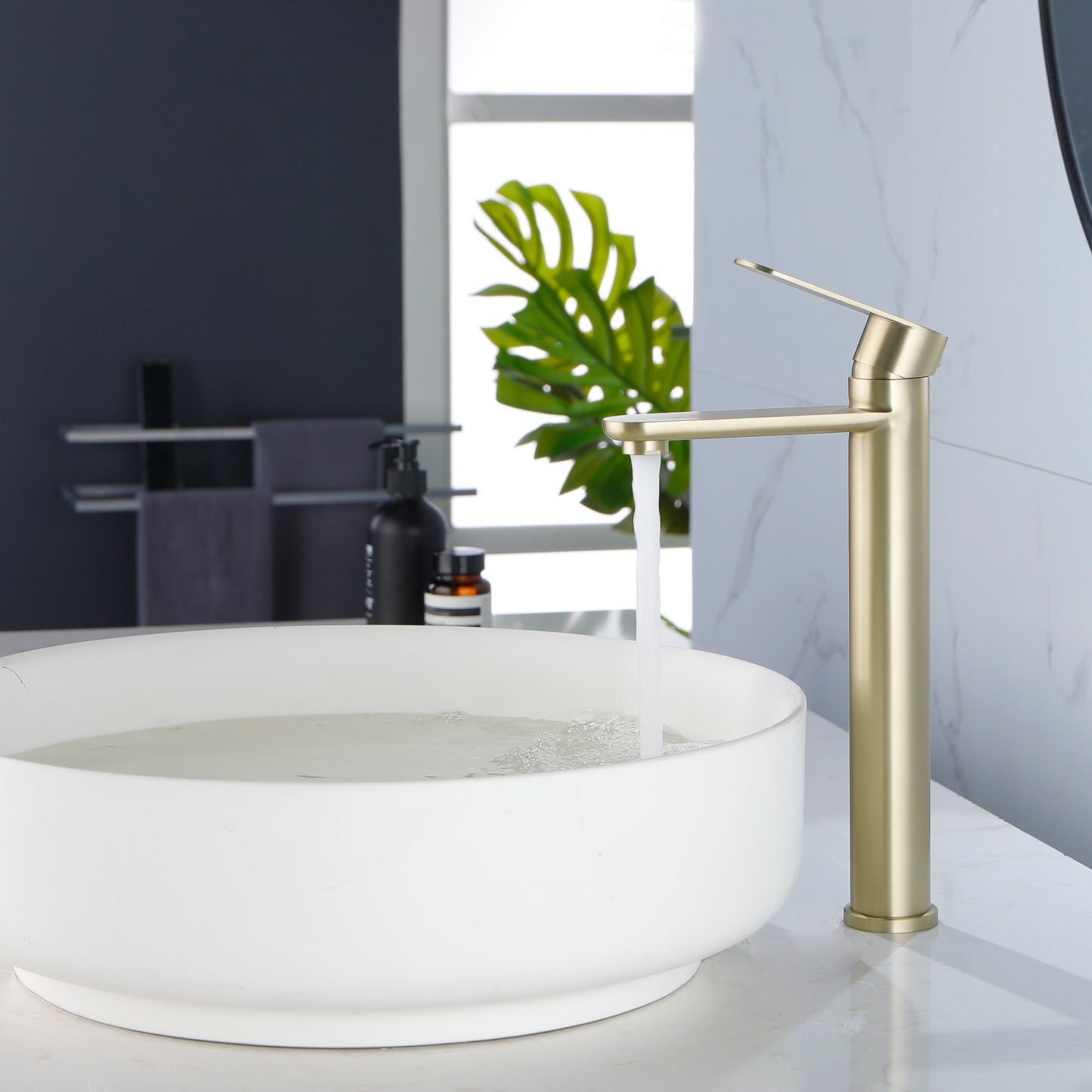 Luxurious Modern Gold Brass Bathroom Faucet