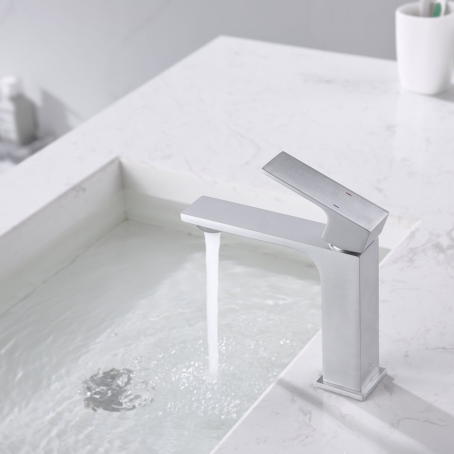 Bathroom Faucet with Single Handle and Pop Up Drain - Brushed Chrome