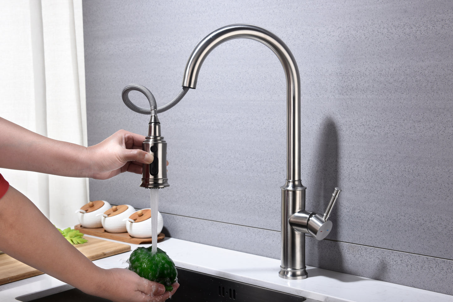 Kitchen Faucet with Pull Out Spraye