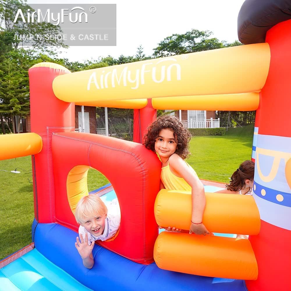 Cute Clown Themed Inflatable Bounce House & Castle for Kids