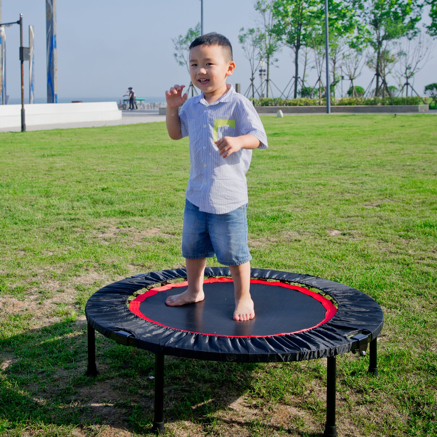 40 Inch Mini Exercise Trampoline for Adults or Kids - Indoor Fitness Rebounder Trampoline with Safety Pad | Max