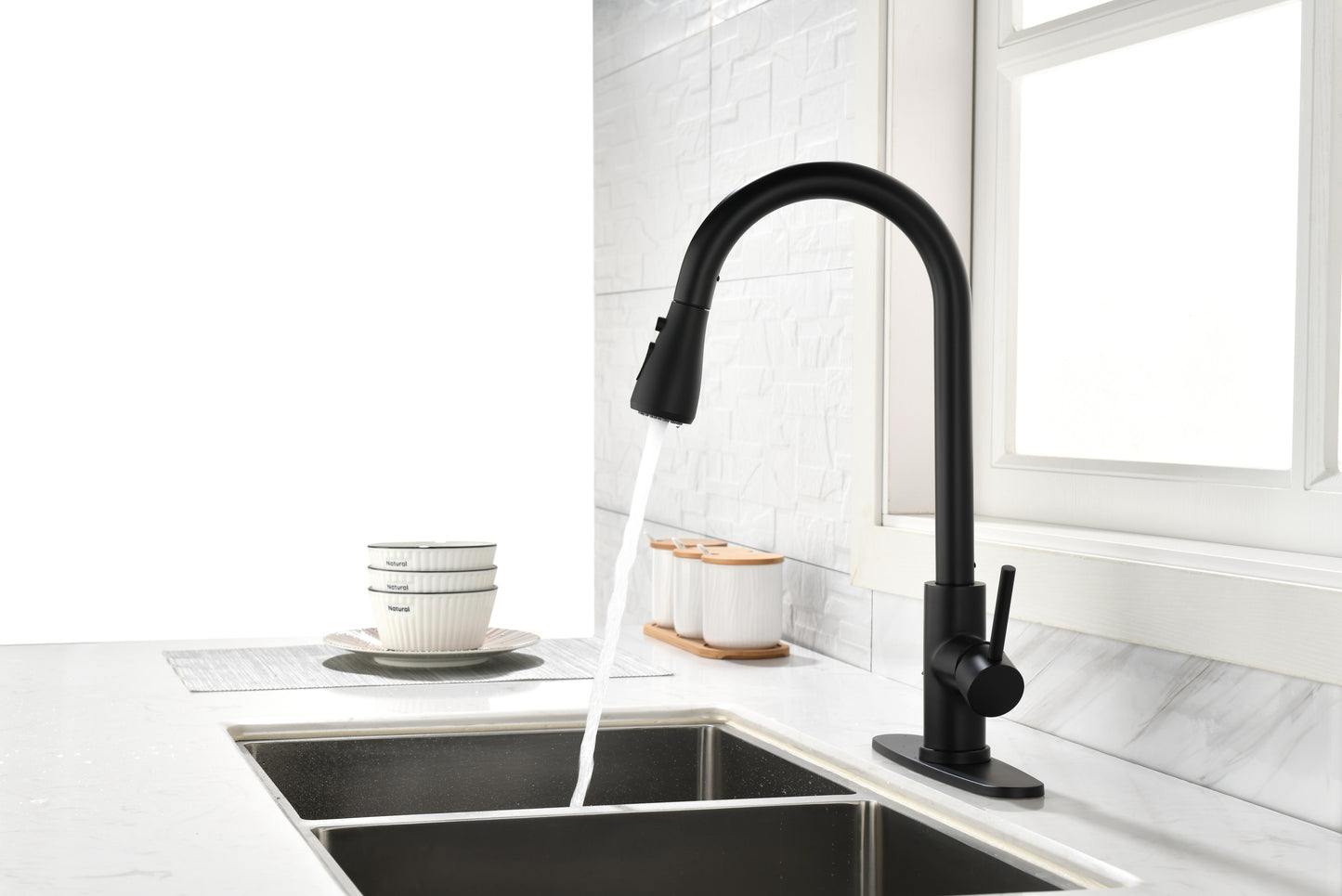 Kitchen Faucet with Pull Out Spraye