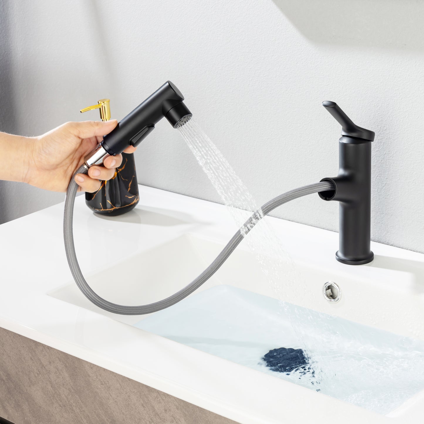 Single Hole Bathroom Faucet with Pull Out Sprayer and Dual Spray Modes