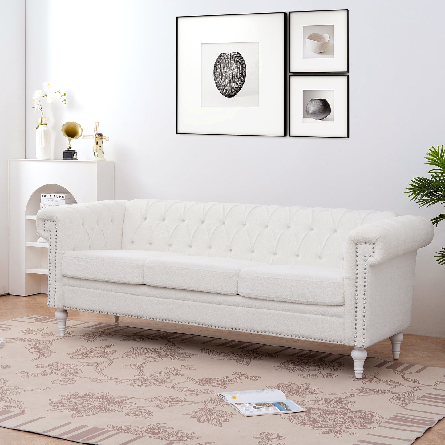 Traditional Bubble Nails Square Arm Sofa with Removable Cushions