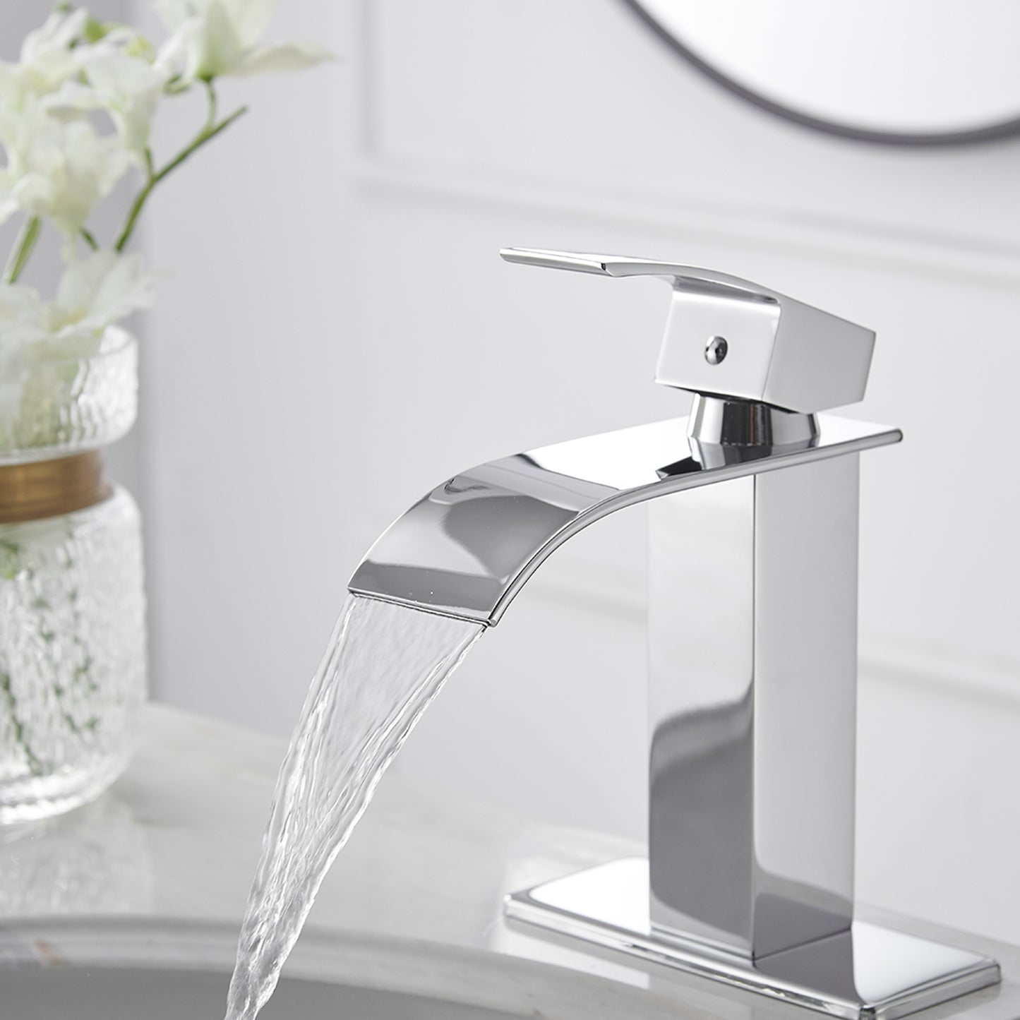 Luxurious Waterfall Single Handle Bathroom Faucet in Polished Chrome