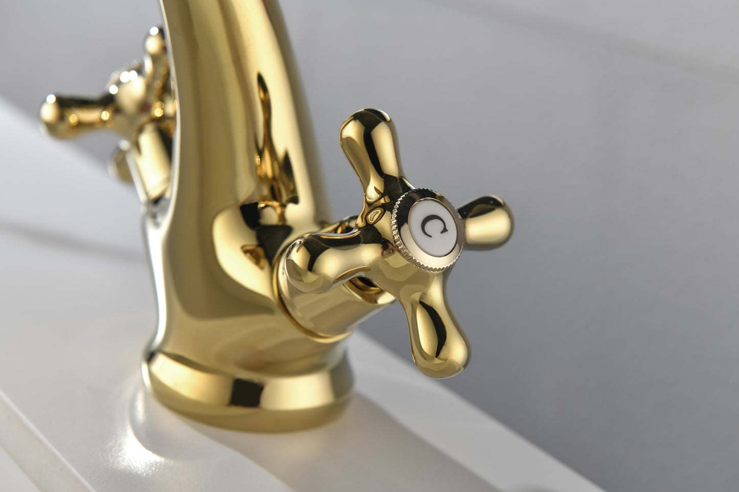 Gold Polished Bathroom Sink Faucet with Double Cross Knobs and Cover Plate