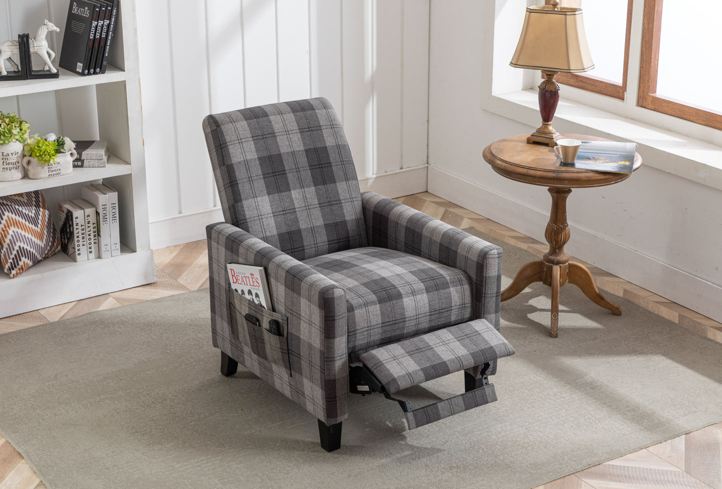 Grey recline chair,The cloth chair is convenient for home use, comfortable and the cushion is soft,Easy to adjust backrest Angle