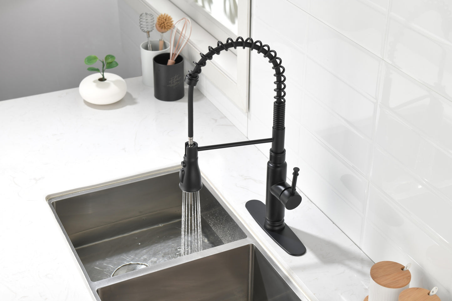 Touch Kitchen Faucet with Pull Down Sprayer