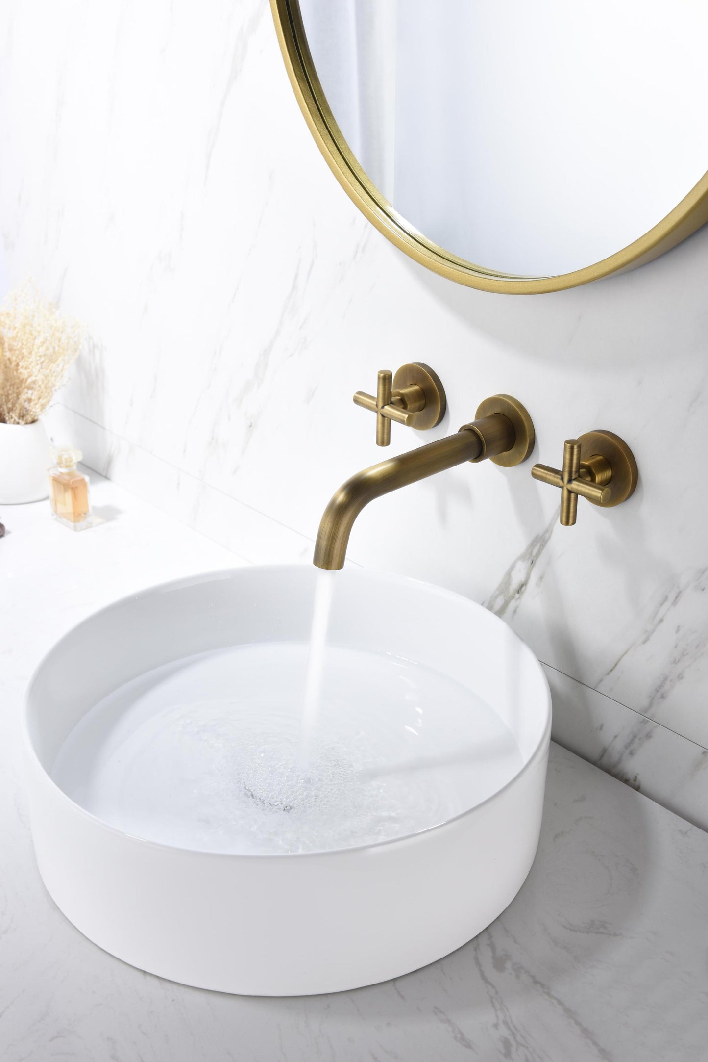 Bathroom Sink Faucet with Bronze Finish