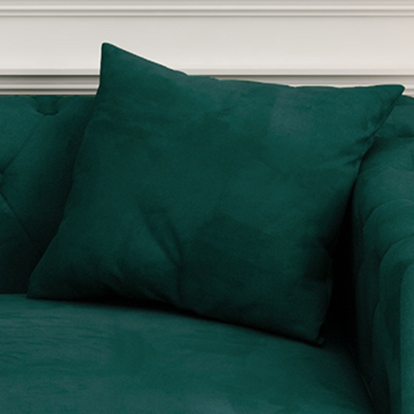 Sofa includes 2 pillows, 83 "green velvet triple sofa for small Spaces