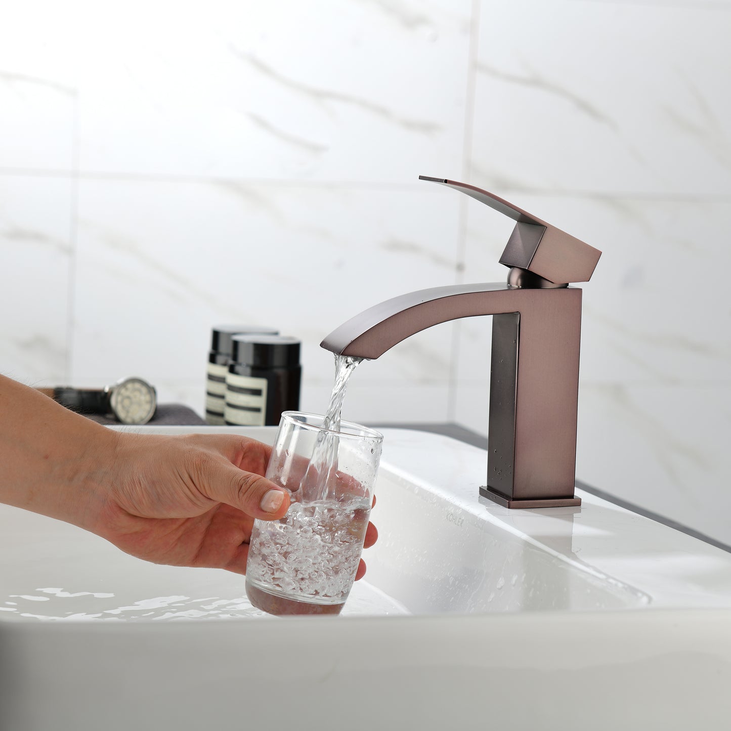 Elegant Brass Bathroom Sink Faucet