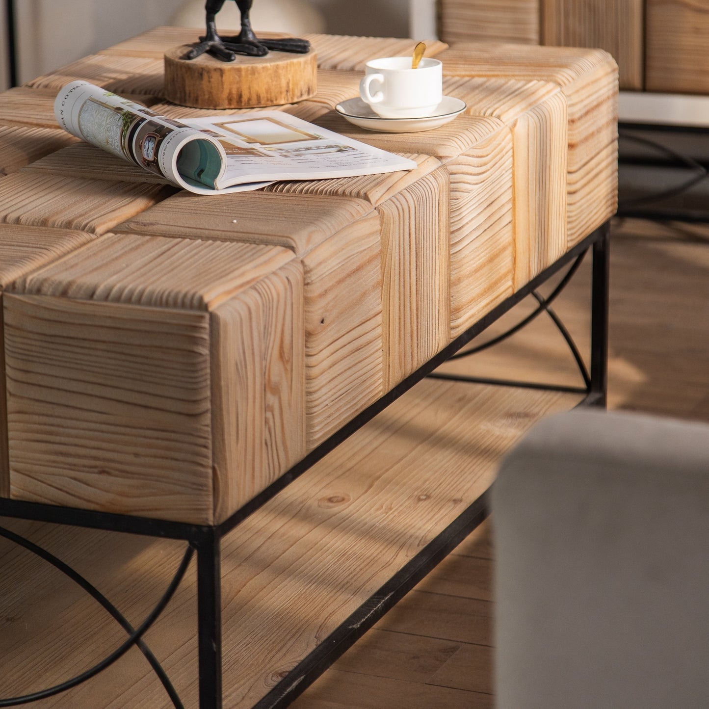 Retro Square Coffee Table with Small Grid Splicing Design