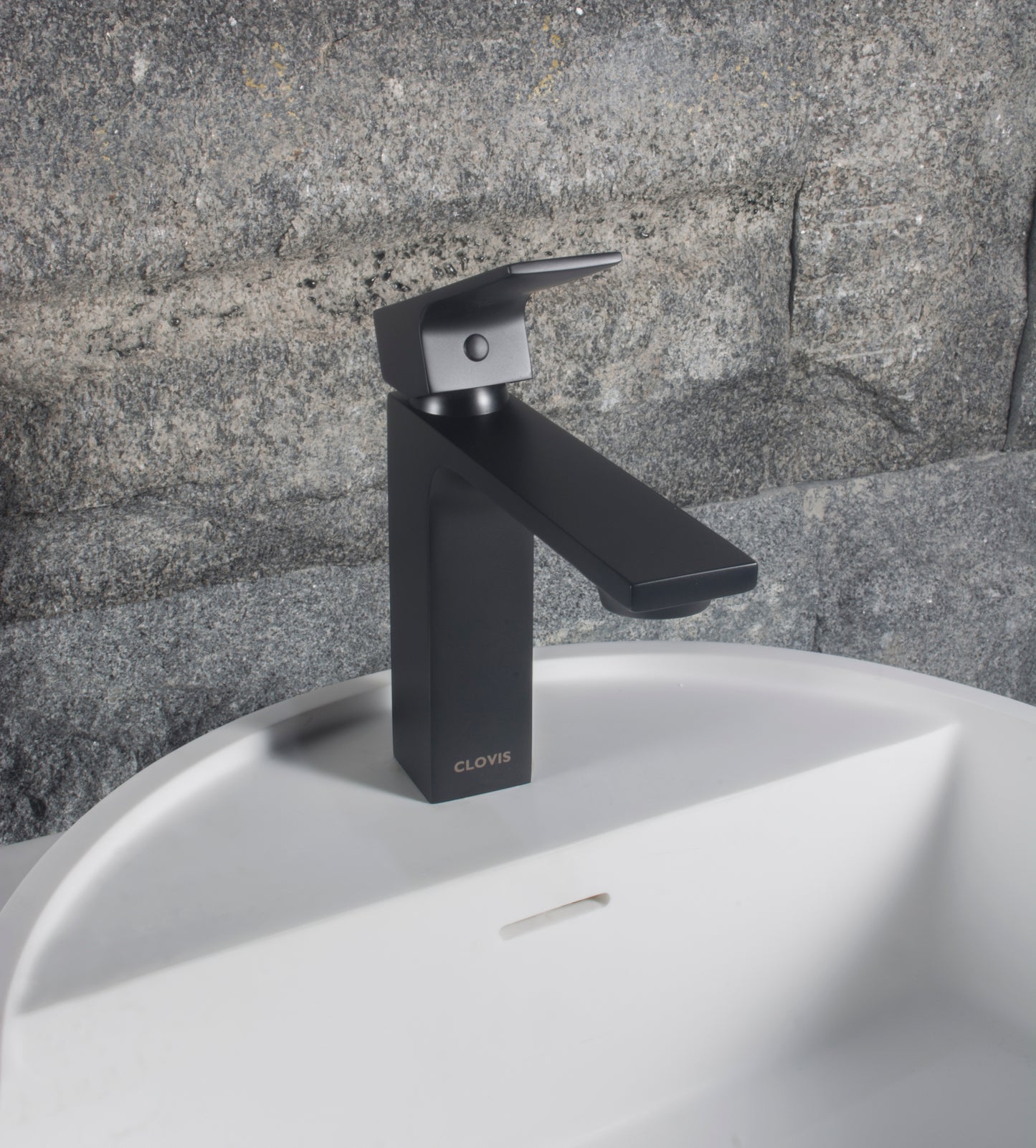 Elegant Matte Black Bathroom Faucet with Single Handle and Pop-Up Drain