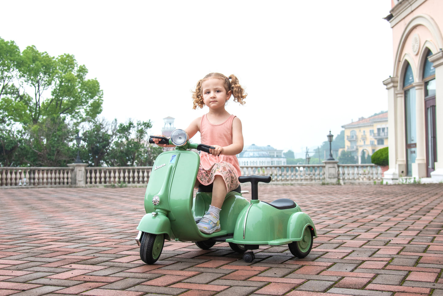 6V LICENSED Vespa Scooter Motorcycle with Side Car for kids, Green