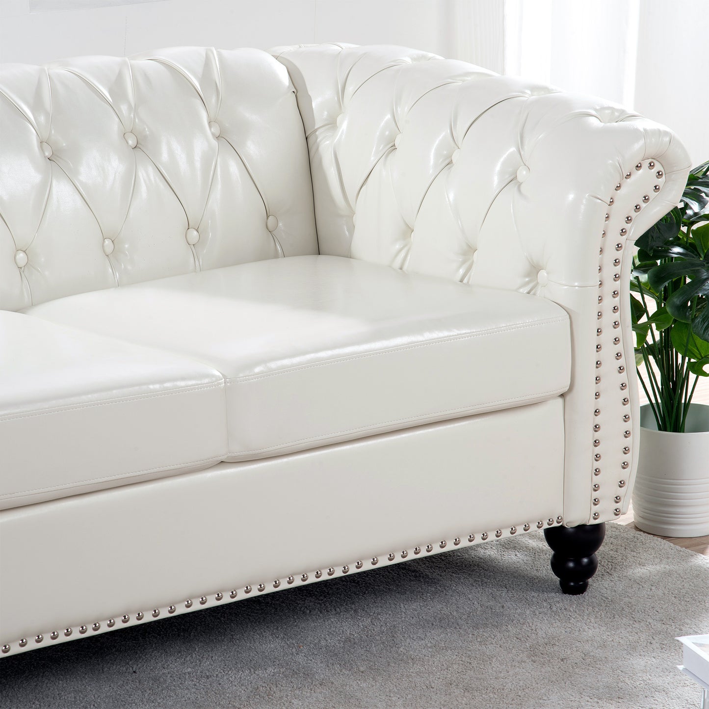 Luxurious 84.65 Rolled Arm Chesterfield 3 Seater Sofa