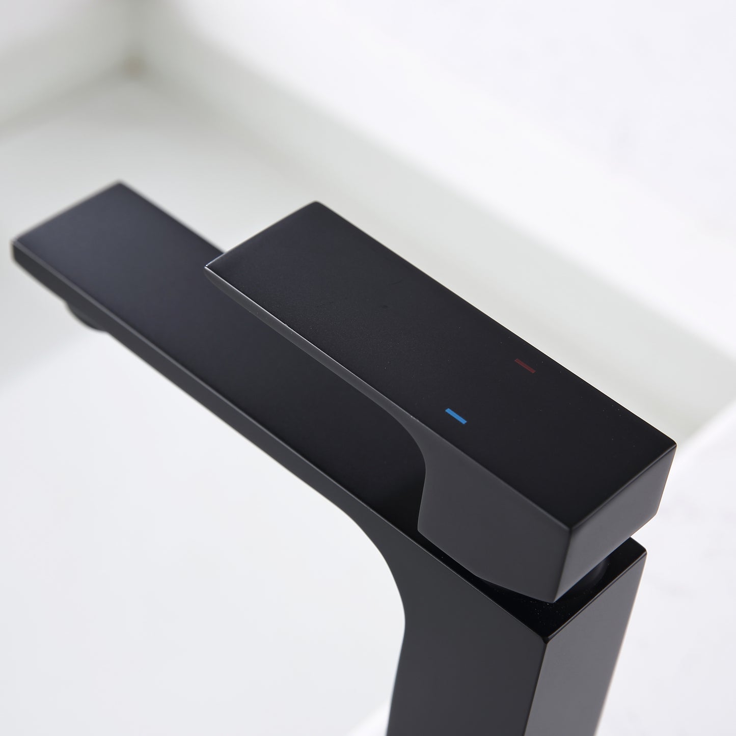 Elegant Matte Black Bathroom Faucet with Single Handle and Pop-Up Drain