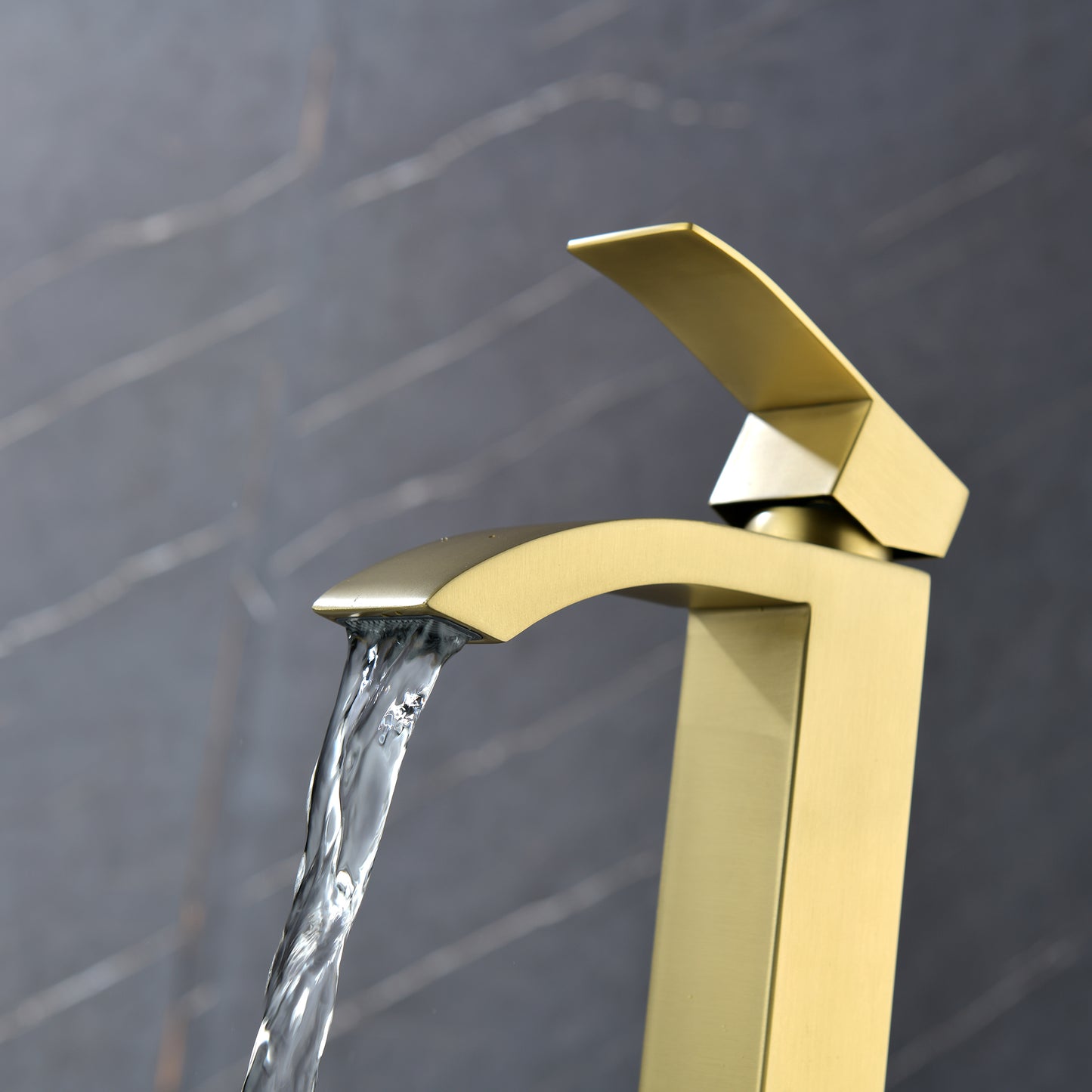 Elegant Brass Single Hole Bathroom Faucet