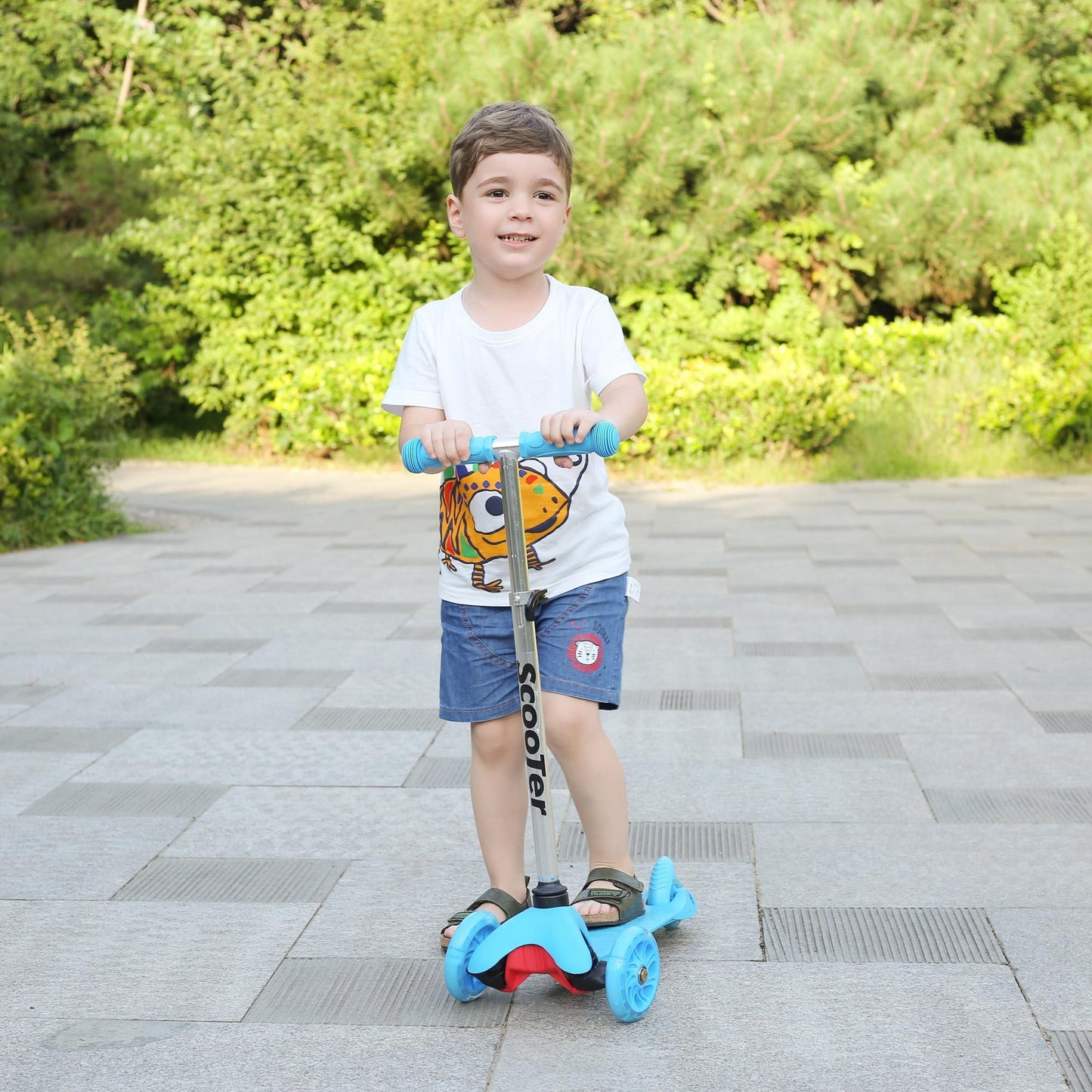 SimpleLux Kids Scooter - Blue, Adjustable Height, Wide Deck with Flashing Wheels