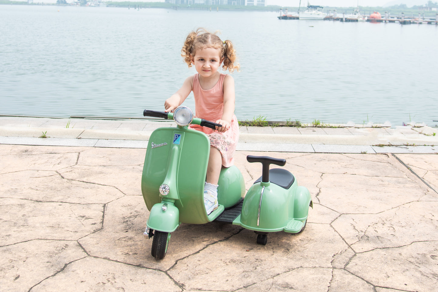 6V LICENSED Vespa Scooter Motorcycle with Side Car for kids, Green