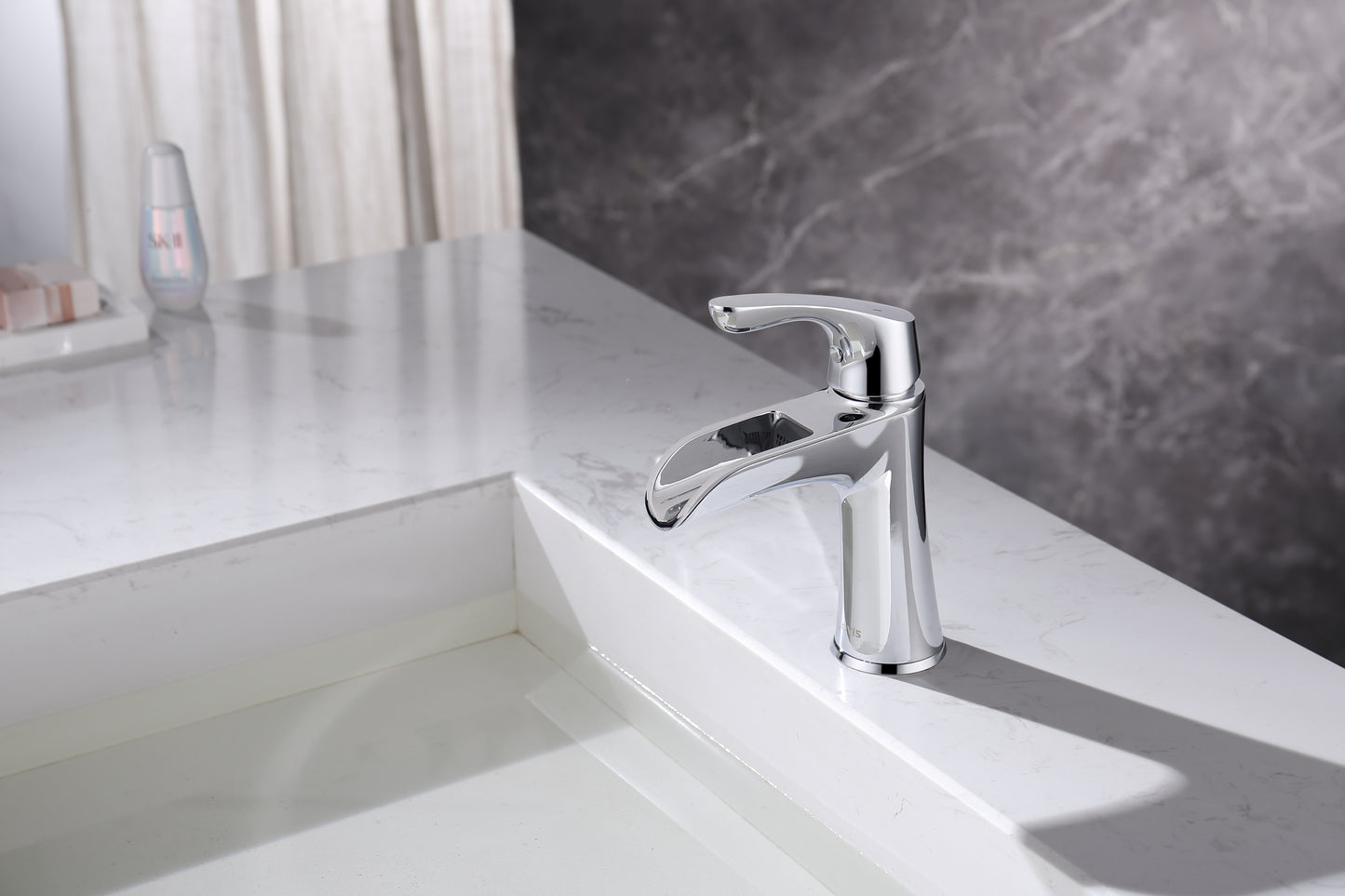 Sleek Chrome Finish Bathroom Sink Faucet