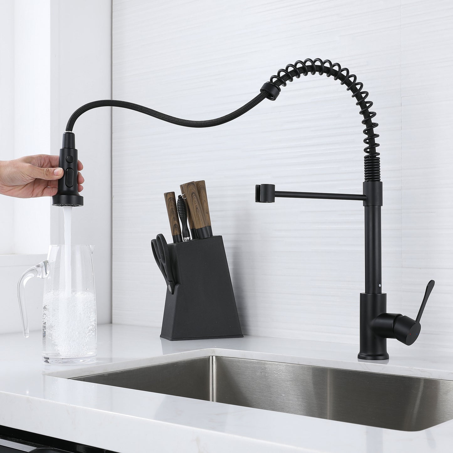 Kitchen Faucet with Pull Down Sprayer Matte Black, High Arc Single Handle Kitchen Sink Faucet , Commercial Modern Stainless Steel Kitchen Faucets