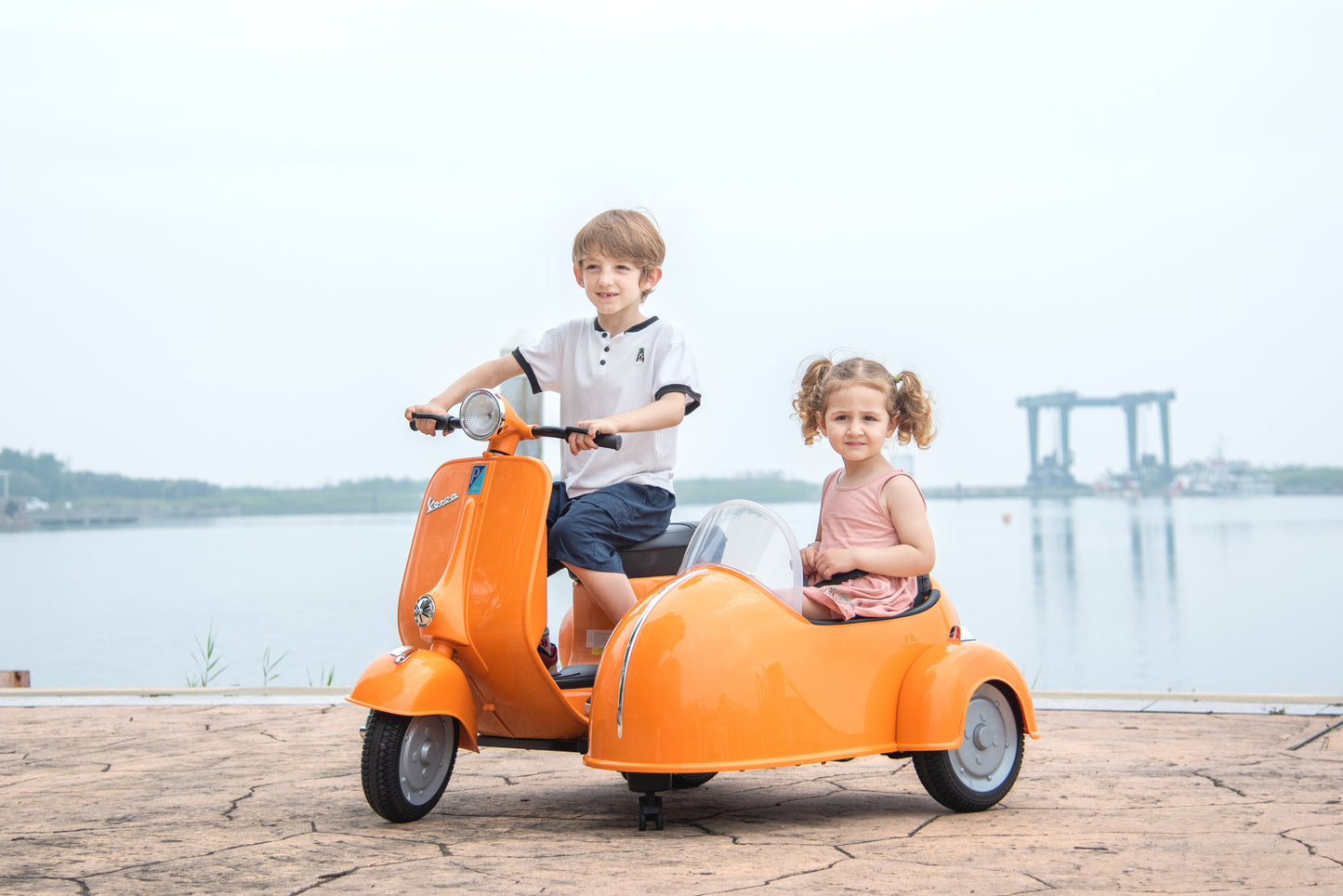 12V LICENSED Vespa Scooter Motorcycle with Side Car for kids, Orange