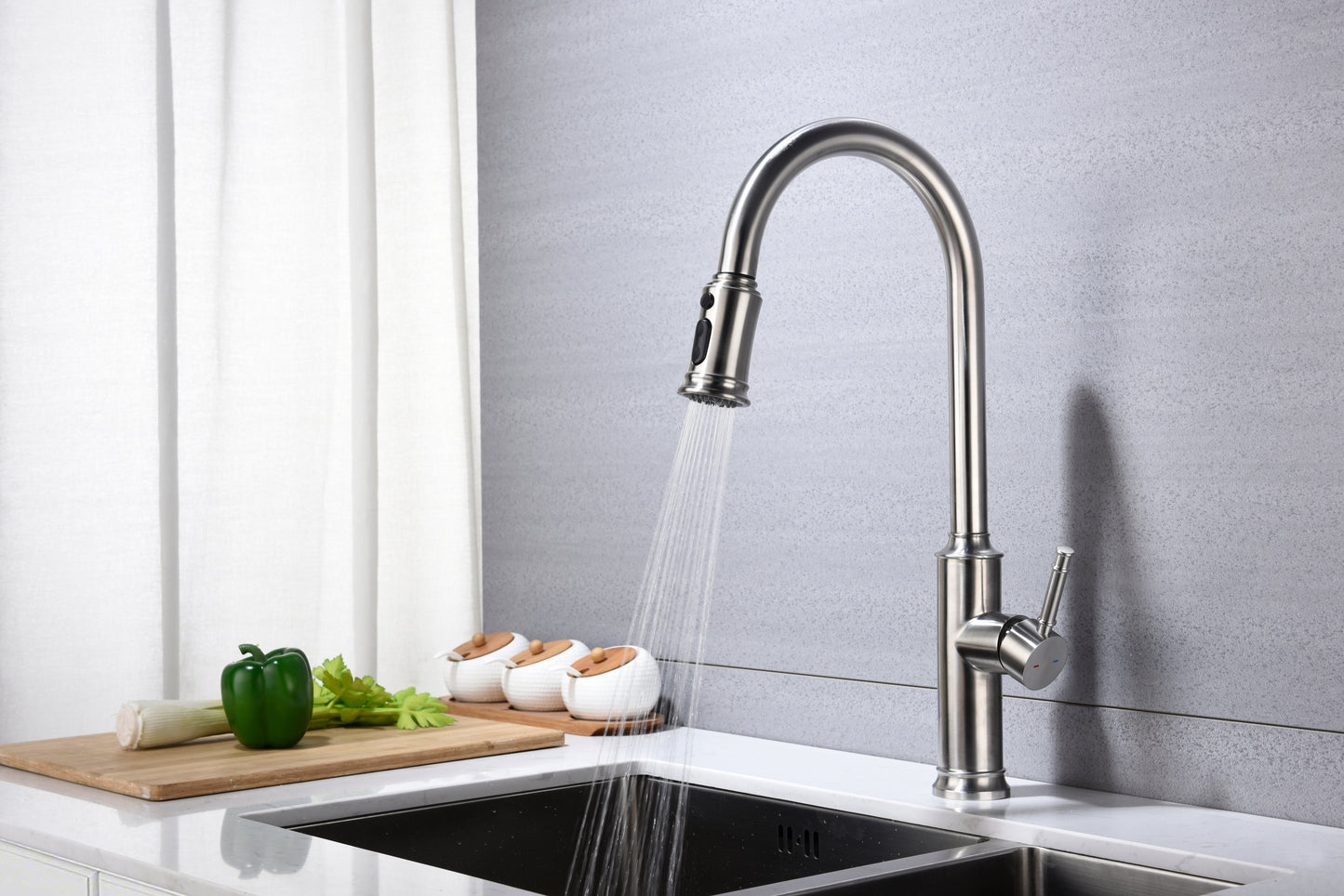 Kitchen Faucet with Pull Out Spraye