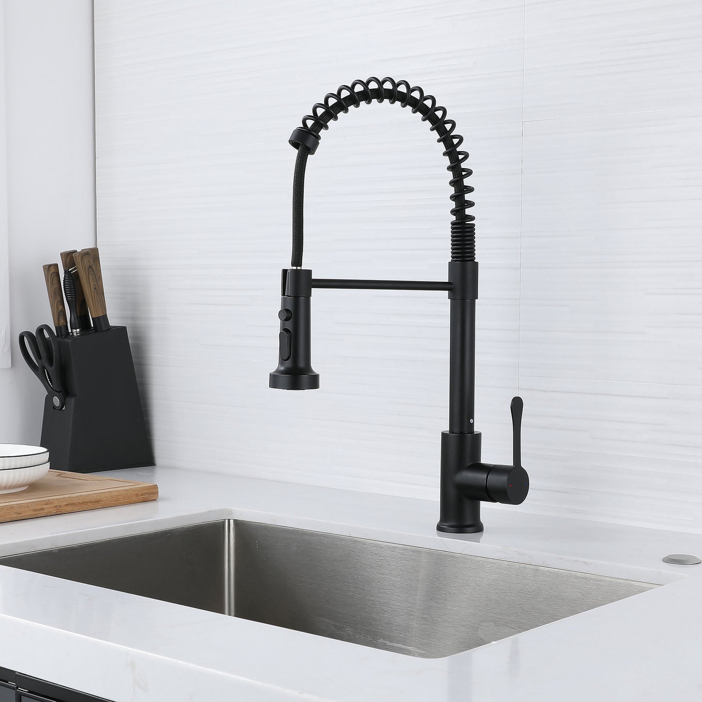 Kitchen Faucet with Pull Down Sprayer Matte Black, High Arc Single Handle Kitchen Sink Faucet , Commercial Modern Stainless Steel Kitchen Faucets