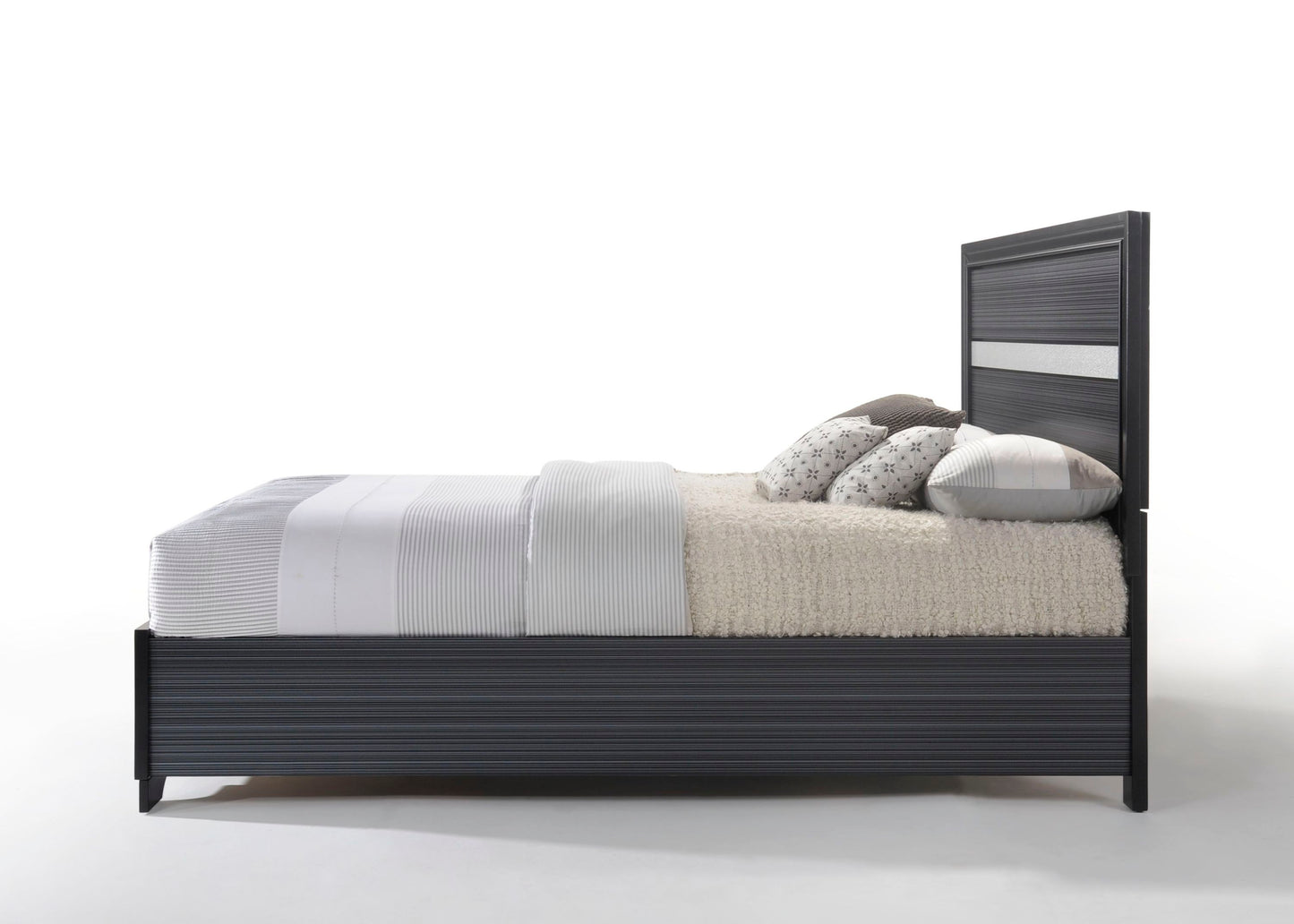 Naima Queen Bed in Black 25900Q