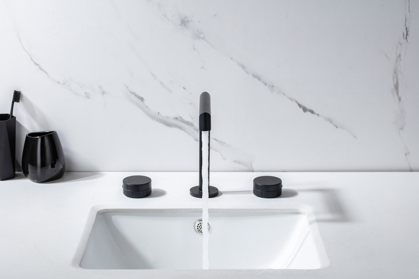 Modern Matte Black Bathroom Faucet