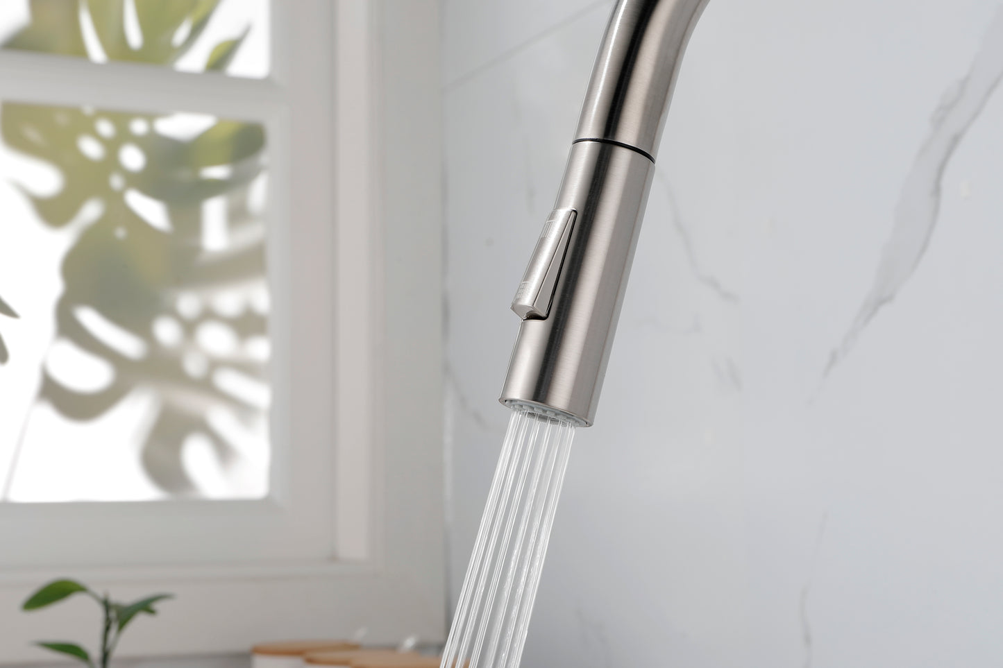 Kitchen Faucet with Pull Down Sprayer