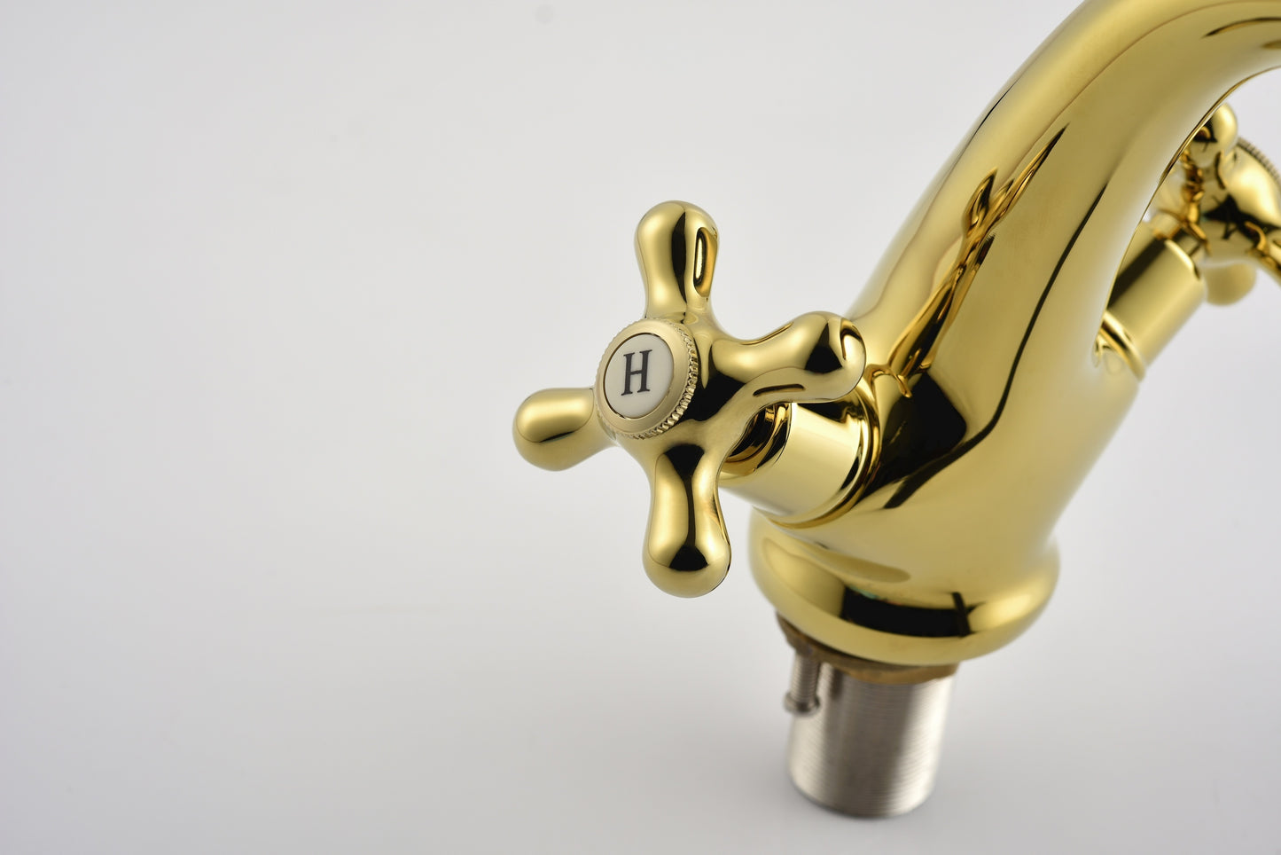 Gold Polished Bathroom Sink Faucet with Double Cross Knobs and Cover Plate