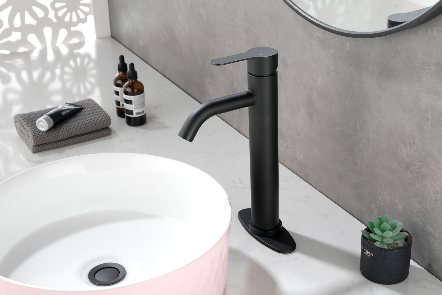 Modern Matte Black Bathroom Sink Faucet with Single Handle