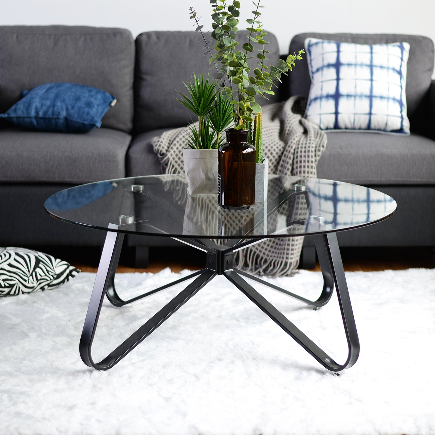 31.5-inch Tempered Glass Round Coffee Table with Metal Legs, Black