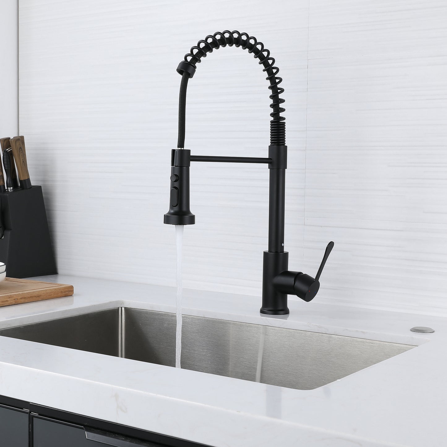 Kitchen Faucet with Pull Down Sprayer Matte Black, High Arc Single Handle Kitchen Sink Faucet , Commercial Modern Stainless Steel Kitchen Faucets