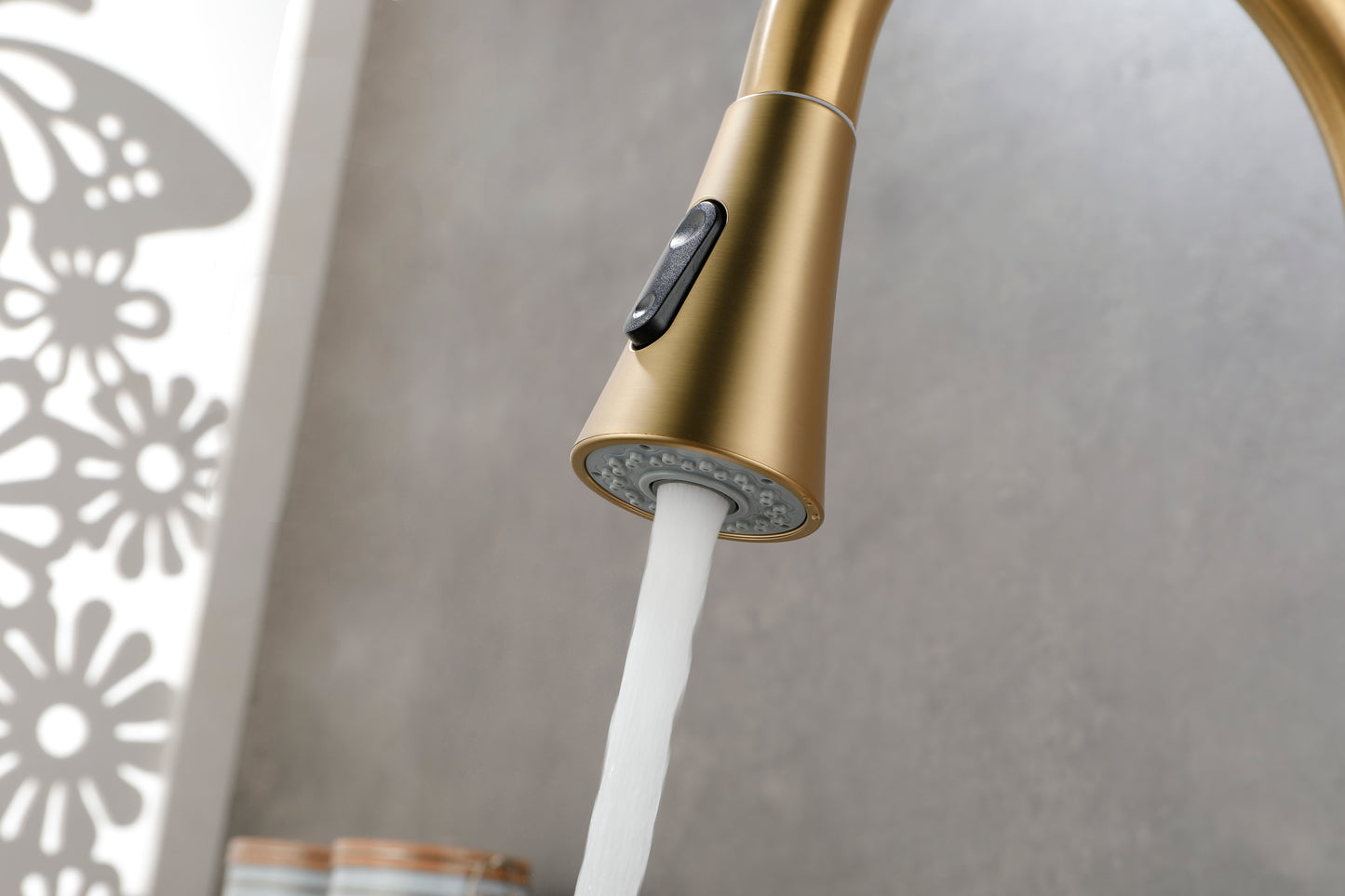 Kitchen Faucet with Pull Out Spraye