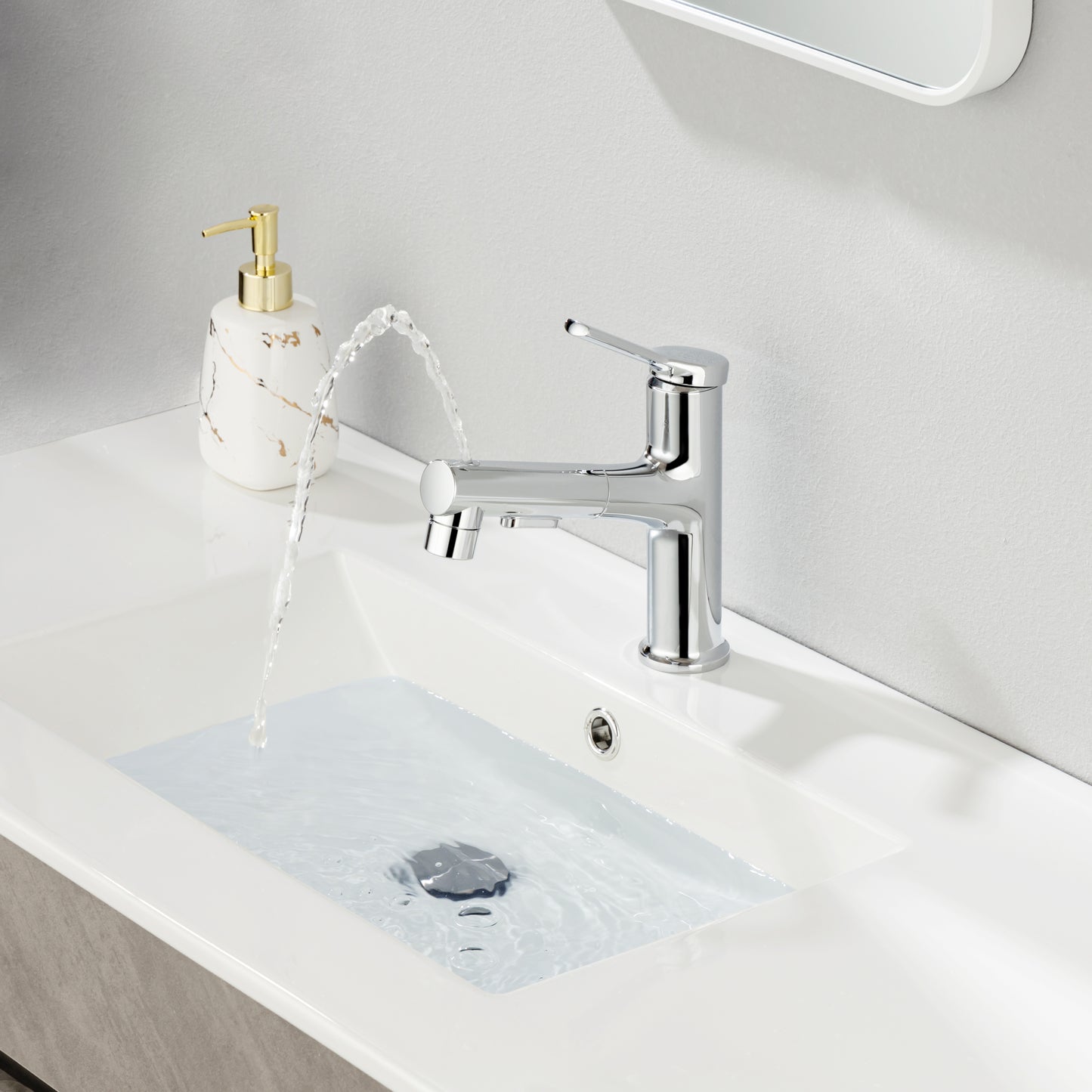 Modern Single Hole Bathroom Faucet with Dual Spray Modes and Pull Out Spout