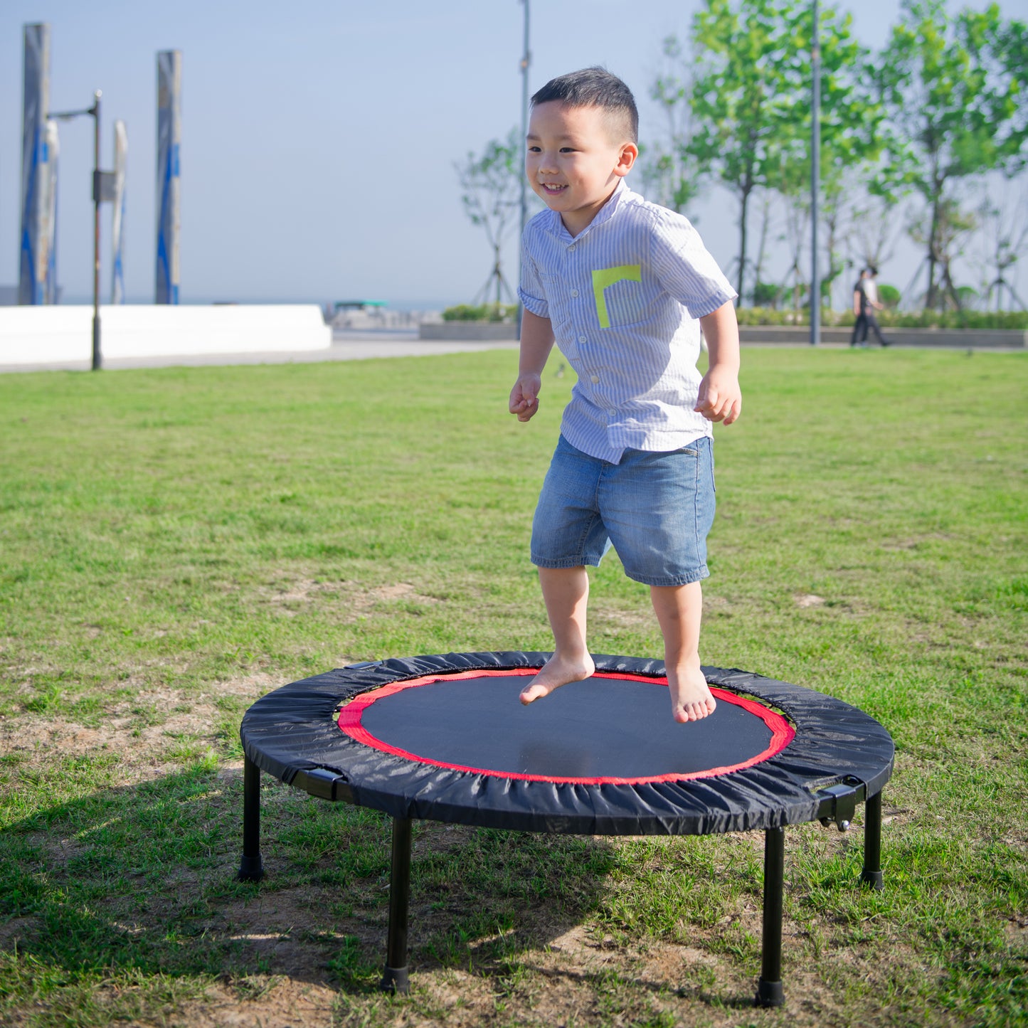 40 Inch Mini Exercise Trampoline for Adults or Kids - Indoor Fitness Rebounder Trampoline with Safety Pad | Max