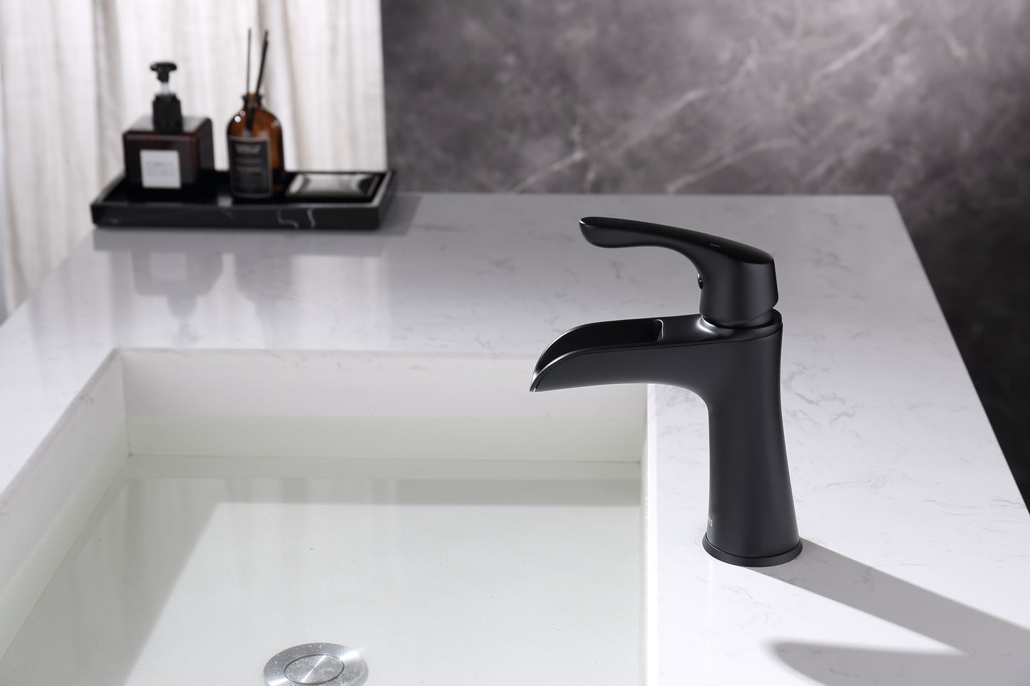 Modern Matte Black Bathroom Faucet